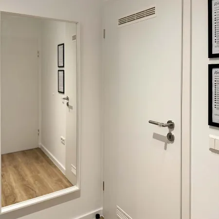 Schoene Ferienwohnung Im Zentrum Mit Self Check-In Und Free Wifi Эссен Экстерьер фото